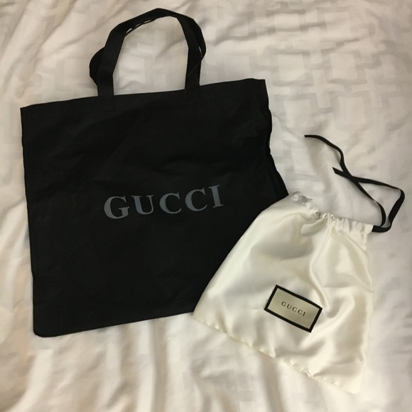 Gucci light shopping tote and pull string dust bag bundle - Picture 1 of 4